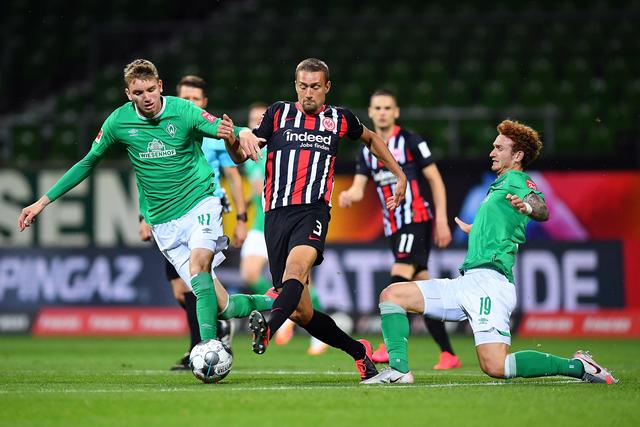 西蒙尼是第三位达成西甲300胜的主帅